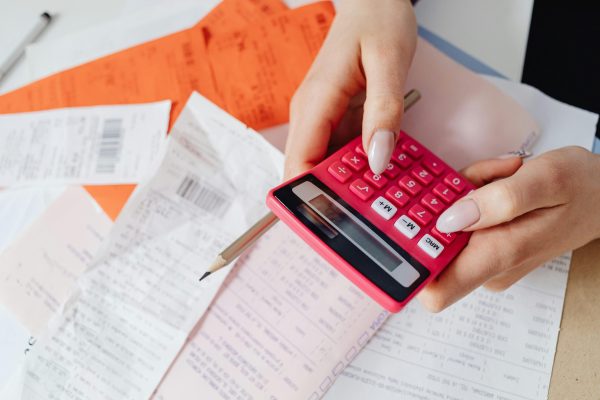 9 ways to reduce fixed business costs in a small business